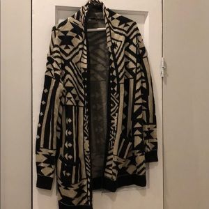 Cardigan sweater with pattern